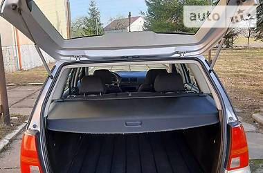 Універсал Volkswagen Golf 2000 в 