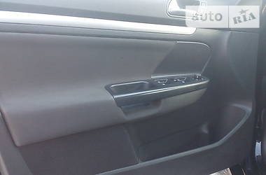 Універсал Volkswagen Golf 2010 в 