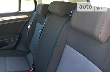 Універсал Volkswagen Golf 2013 в 