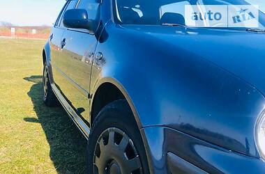Седан Volkswagen Golf 1999 в 