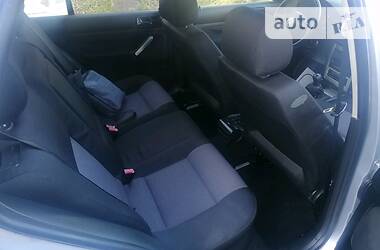 Хетчбек Volkswagen Golf 2003 в 