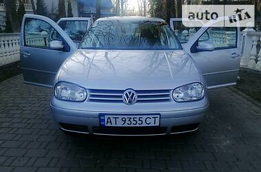 Хетчбек Volkswagen Golf 2003 в 
