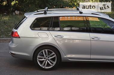 Універсал Volkswagen Golf 2016 в 