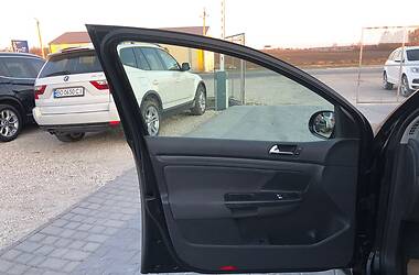 Хетчбек Volkswagen Golf 2005 в 
