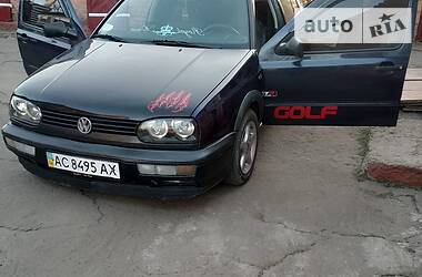 Хетчбек Volkswagen Golf 1994 в 