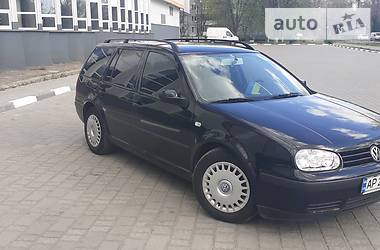 Універсал Volkswagen Golf 2000 в 