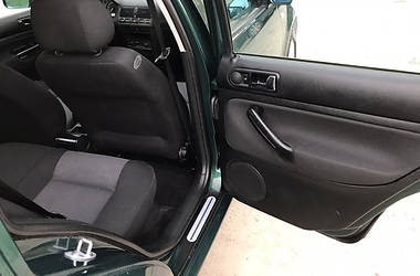 Універсал Volkswagen Golf 2001 в 