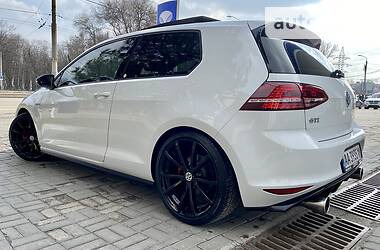 Хетчбек Volkswagen Golf 2014 в  фото 11 Хетчбек Volkswagen Golf 2014 в