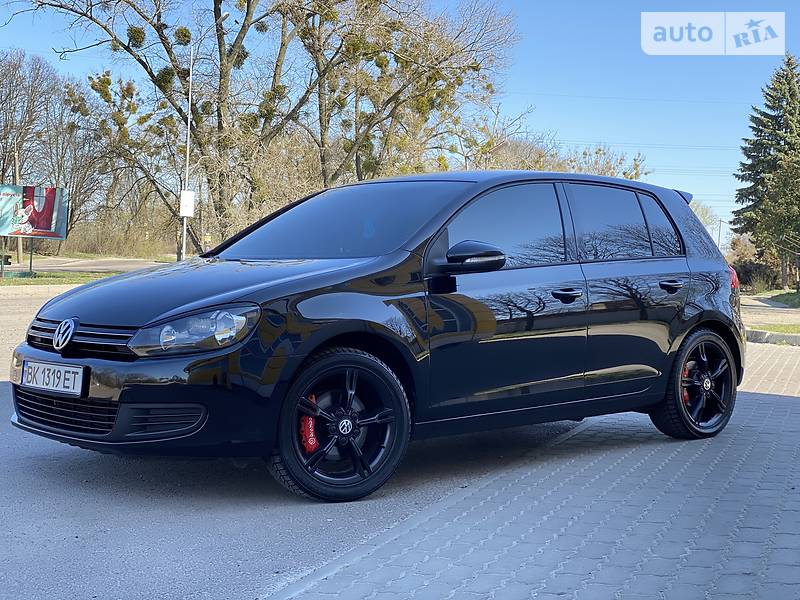 Хетчбек Volkswagen Golf 2009 в Рівному