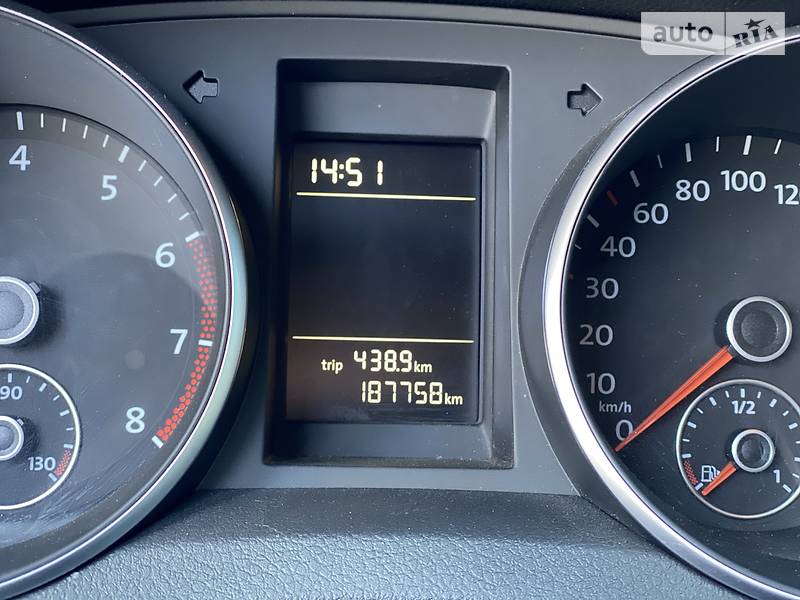 Хетчбек Volkswagen Golf 2009 в Рівному