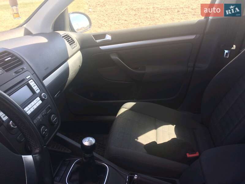 Хэтчбек Volkswagen Golf 2007 в Вараше фото 19 Хэтчбек Volkswagen Golf 2007 в Вараше