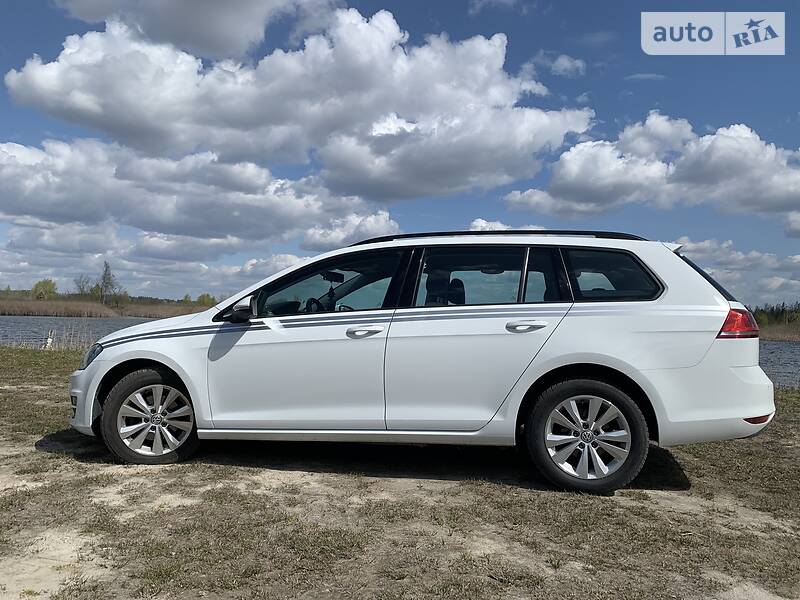 Універсал Volkswagen Golf 2015 в Києві