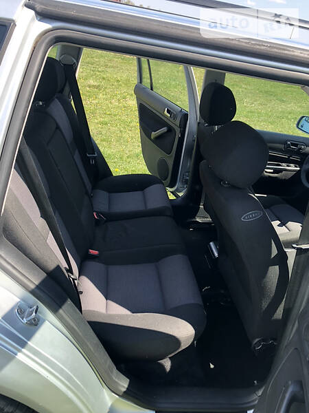 Універсал Volkswagen Golf 2000 в Бучачі