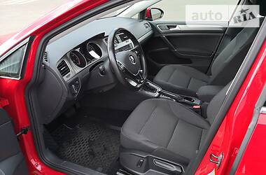 Універсал Volkswagen Golf 2015 в 