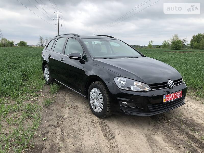 Универсал Volkswagen Golf 2017 в Киеве