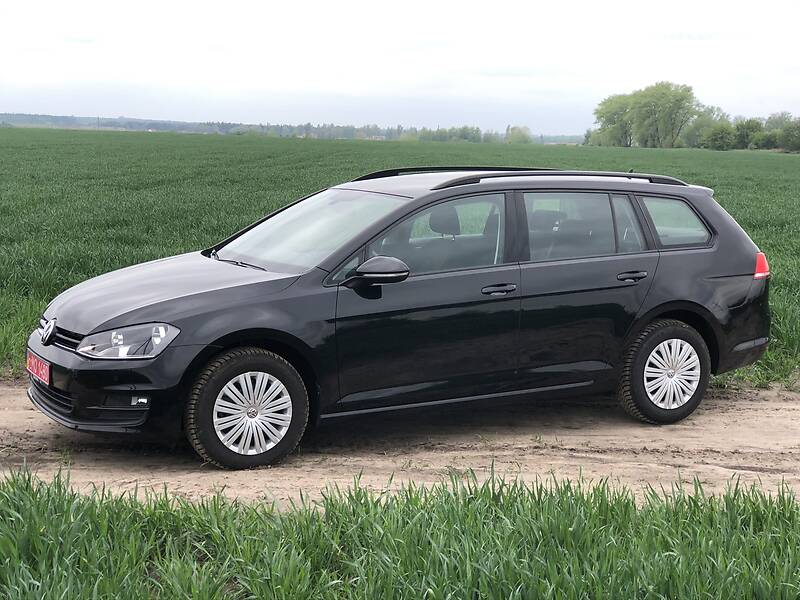 Универсал Volkswagen Golf 2017 в Киеве