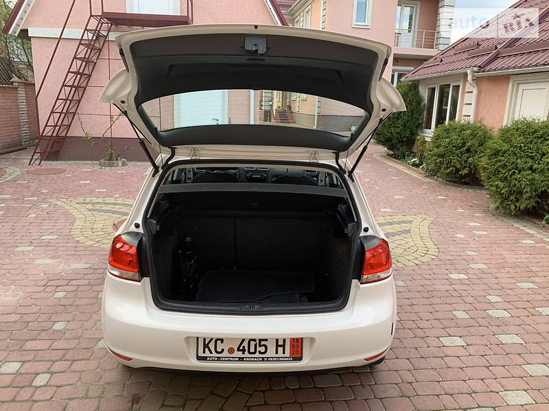 Хетчбек Volkswagen Golf 2009 в Вінниці