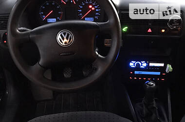 Хэтчбек Volkswagen Golf 1998 в Золотоноше