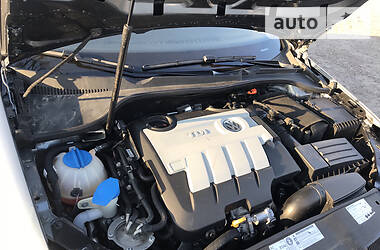 Універсал Volkswagen Golf 2014 в 