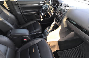 Універсал Volkswagen Golf 2014 в 
