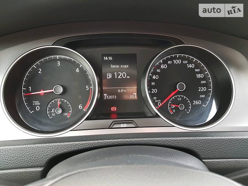 Універсал Volkswagen Golf 2014 в Луцьку