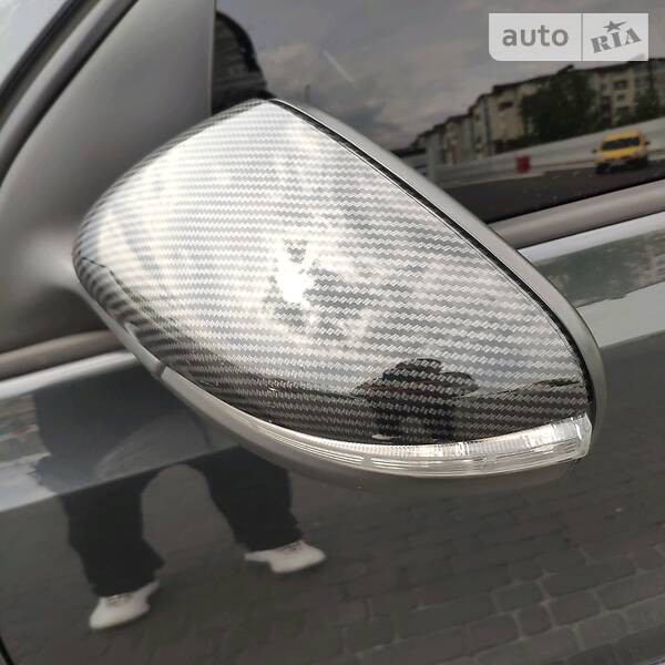 Хетчбек Volkswagen Golf 2012 в Києві