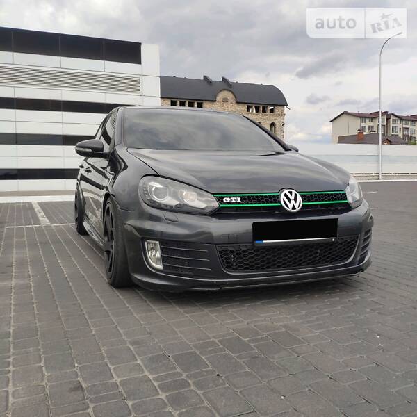 Хетчбек Volkswagen Golf 2012 в Києві