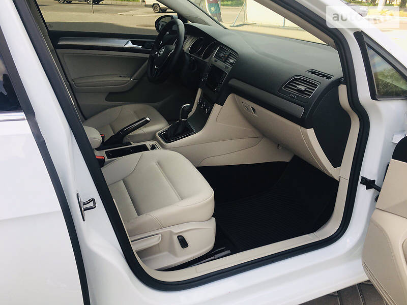 Універсал Volkswagen Golf 2015 в Рівному фото 25 Універсал Volkswagen Golf 2015 в Рівному