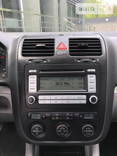 Хетчбек Volkswagen Golf 2006 в Вінниці