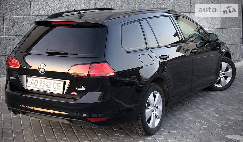 Універсал Volkswagen Golf 2014 в Хусті