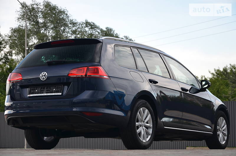 Універсал Volkswagen Golf 2015 в Луцьку