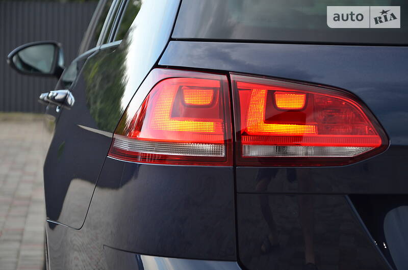 Універсал Volkswagen Golf 2015 в Луцьку