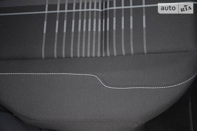 Універсал Volkswagen Golf 2015 в Луцьку