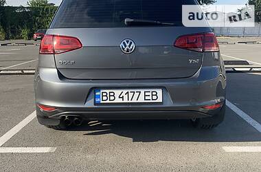 Хетчбек Volkswagen Golf 2014 в Києві