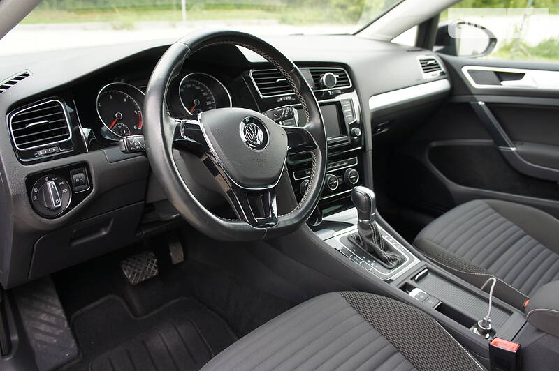Універсал Volkswagen Golf 2014 в Чорткові