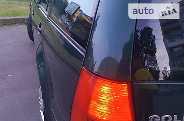 Універсал Volkswagen Golf 2000 в 