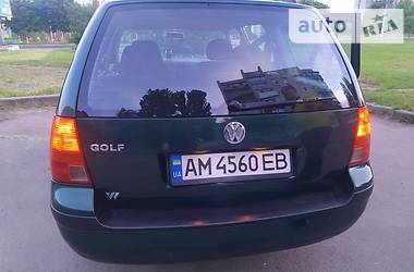 Універсал Volkswagen Golf 2000 в 
