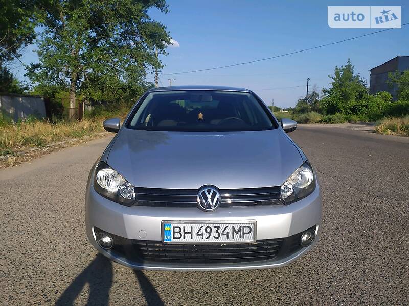 Хэтчбек Volkswagen Golf 2010 в Белгороде-Днестровском