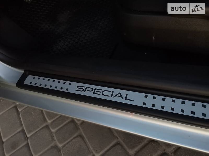 Хетчбек Volkswagen Golf 2002 в Києві фото 8 Хетчбек Volkswagen Golf 2002 в Києві