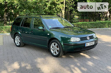 Універсал Volkswagen Golf 2000 в 