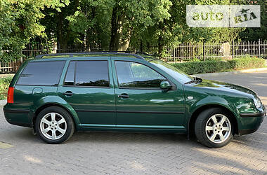Універсал Volkswagen Golf 2000 в 