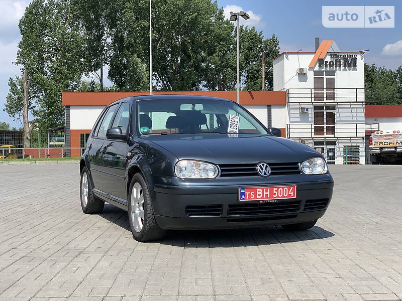 Хетчбек Volkswagen Golf 2003 в Калуші