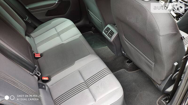 Універсал Volkswagen Golf 2016 в Чернівцях фото 16 Універсал Volkswagen Golf 2016 в Чернівцях