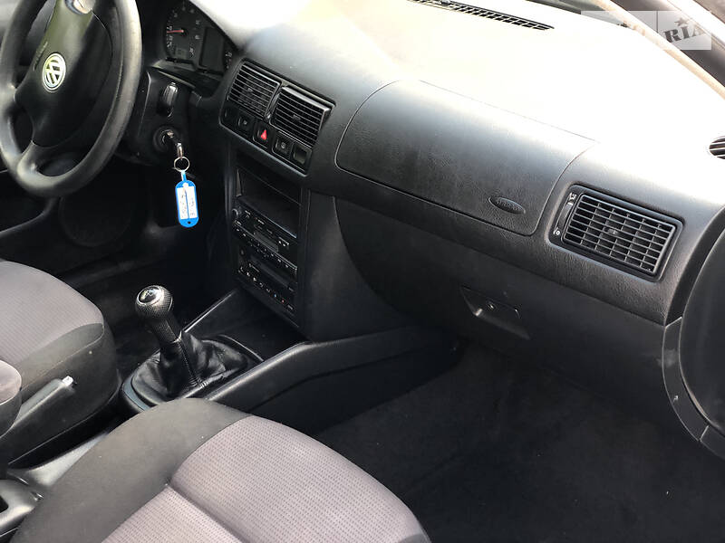 Хетчбек Volkswagen Golf 2000 в Дрогобичі