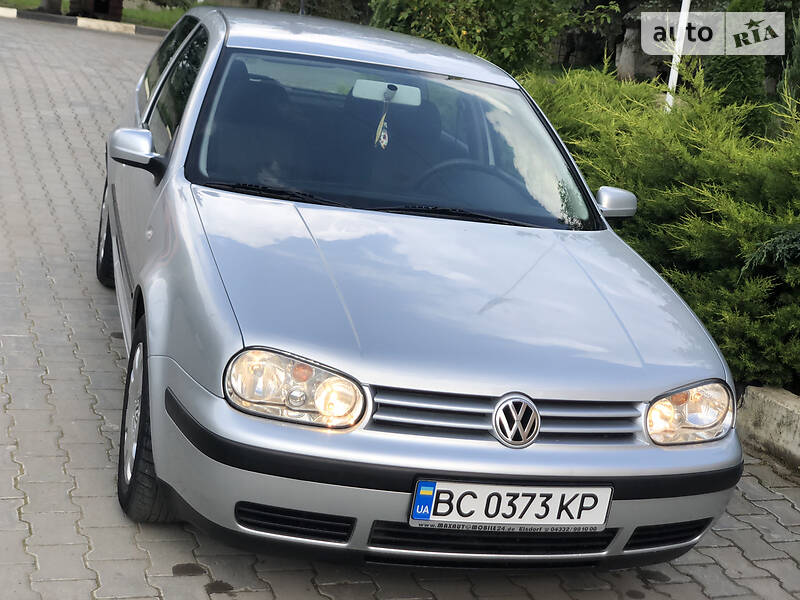 Хетчбек Volkswagen Golf 2000 в Дрогобичі