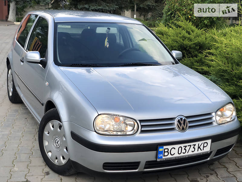 Хетчбек Volkswagen Golf 2000 в Дрогобичі