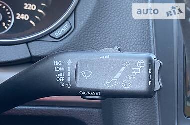 Хетчбек Volkswagen Golf 2011 в 
