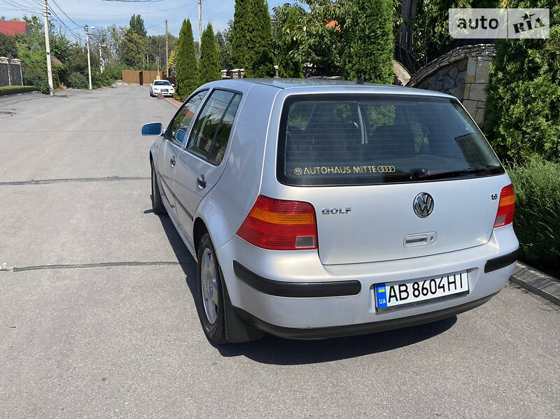 Хетчбек Volkswagen Golf 1998 в Вінниці