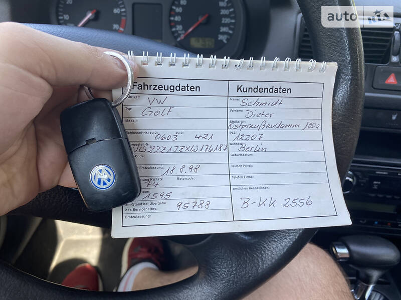 Хетчбек Volkswagen Golf 1998 в Вінниці