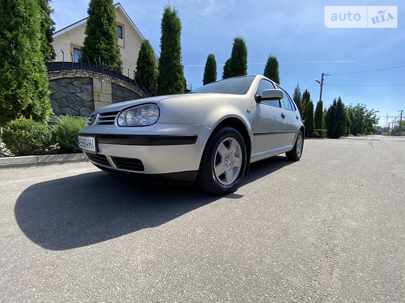 Хетчбек Volkswagen Golf 1998 в Вінниці